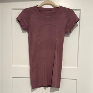 Lululemon Swiftly Tech Short Sleeve Shirt